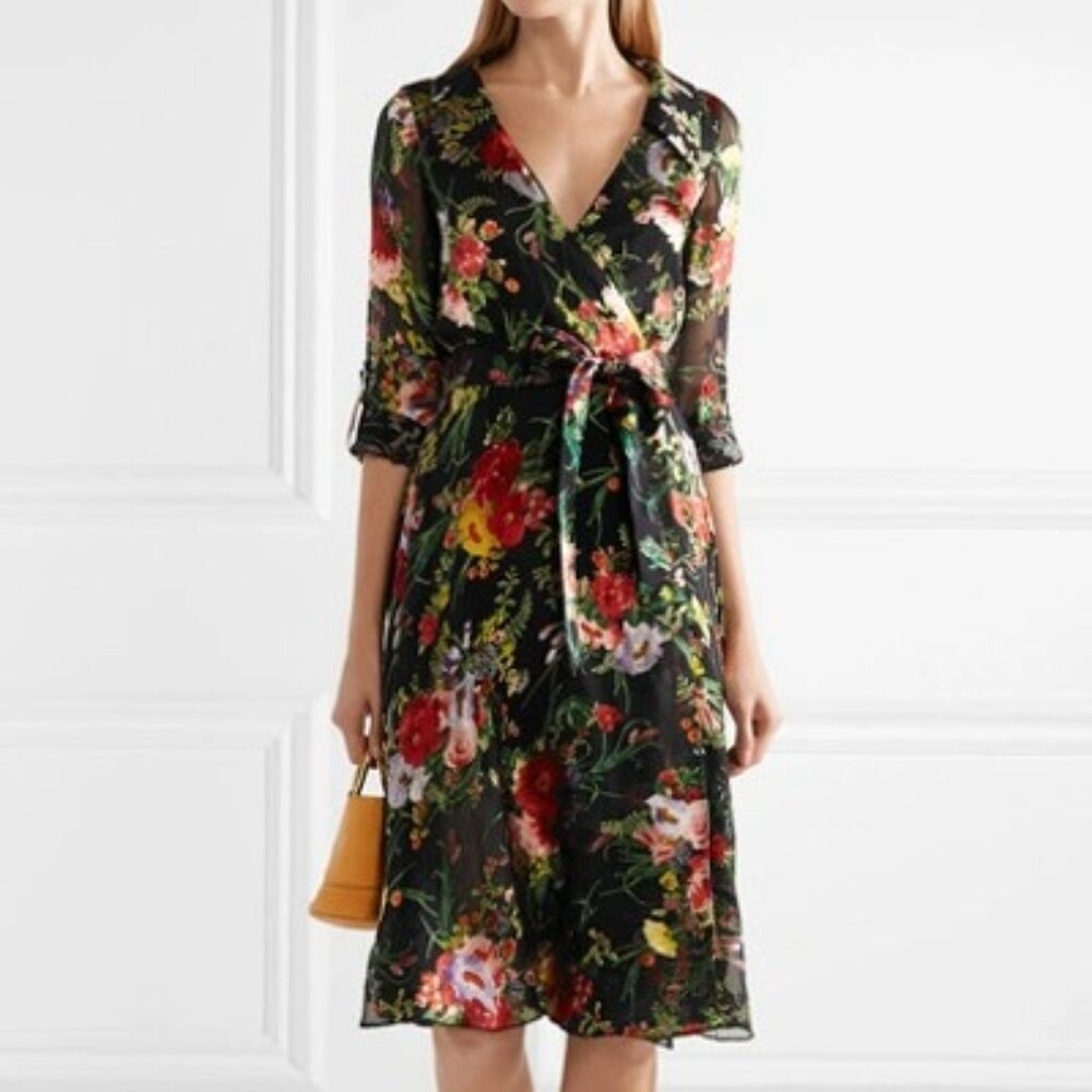 Alice + Olivia Abney Wrap Dress in Blooming Bouquet Size 0